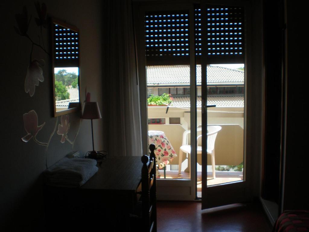 Hotel Rosapineta - Adults Only Lignano Sabbiadoro Quarto foto